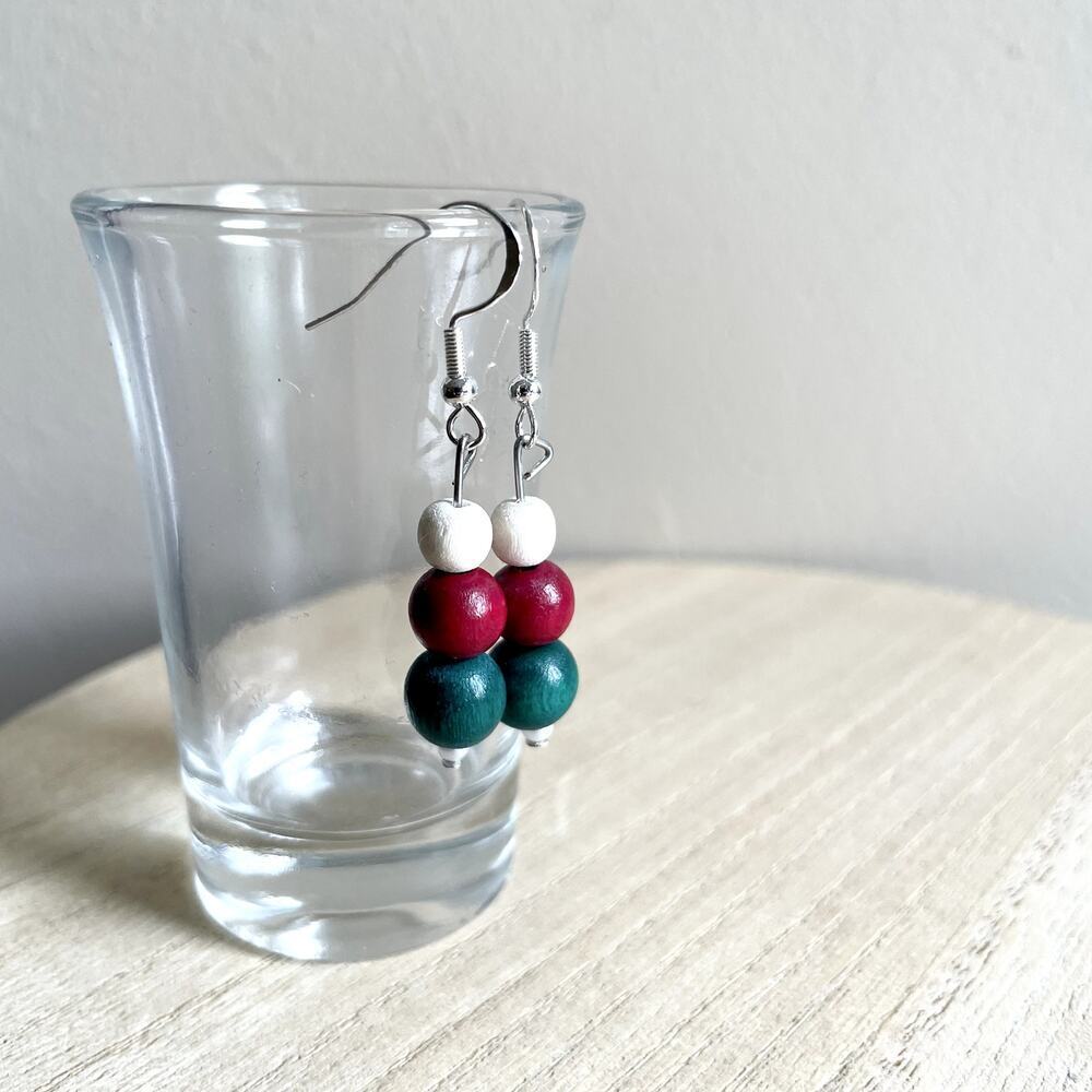 Luca Beaded Earrings NWT handmade metallic delicate lightweight vintage statemen